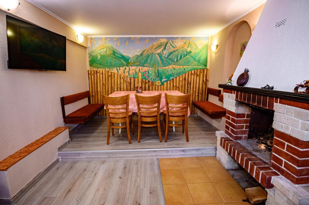Lalev Guest House Банско Экстерьер фото