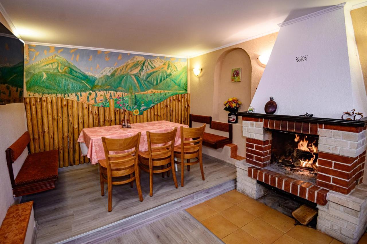 Lalev Guest House Банско Экстерьер фото